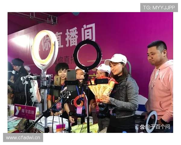 专业解说团队全程陪伴球赛直播,为观众带来精彩赛事分析与精彩瞬间 专业解说团队全程陪伴球赛直播,为观众带来精彩赛事分析与精彩瞬间